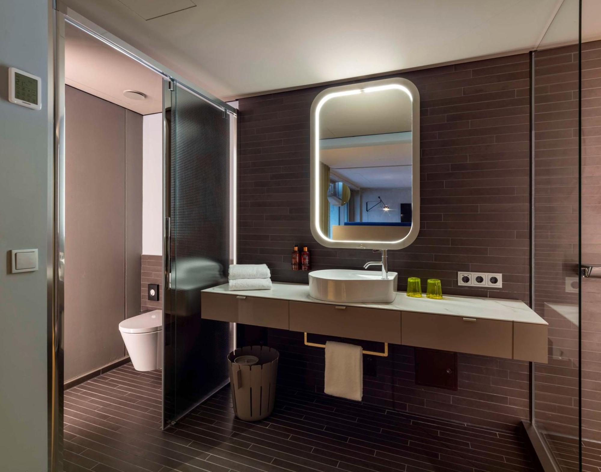 B'Mine Hotel Duesseldorf Εξωτερικό φωτογραφία